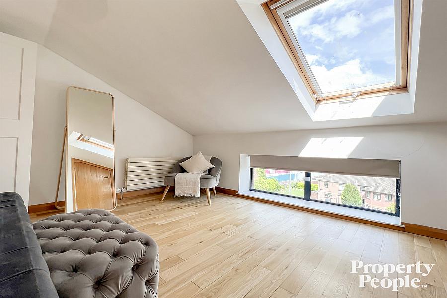 Apartment 17, Pottinger's Quay