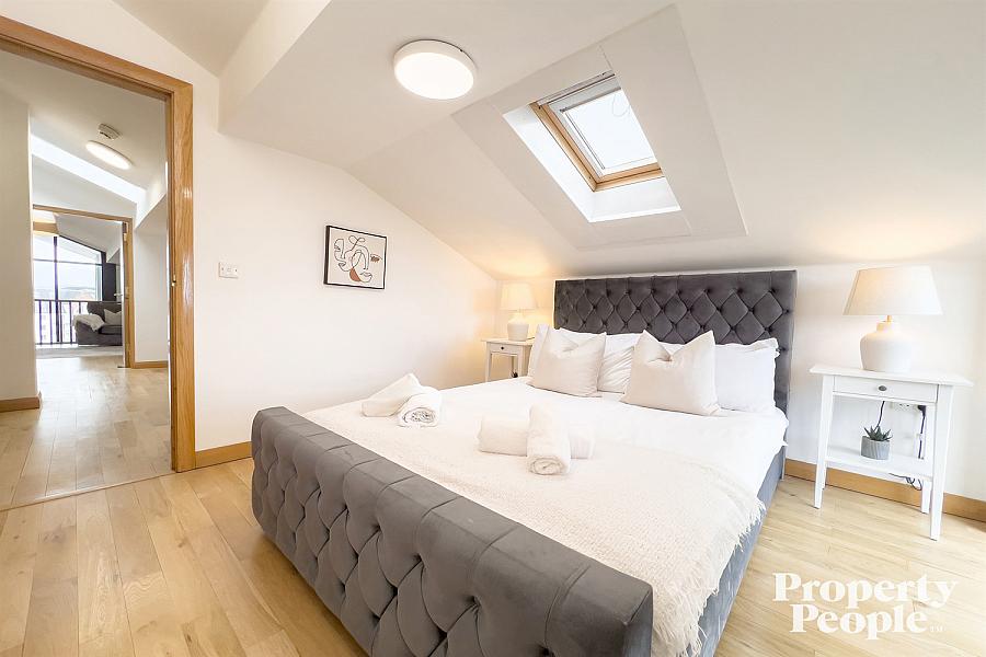 Apartment 17, Pottinger's Quay