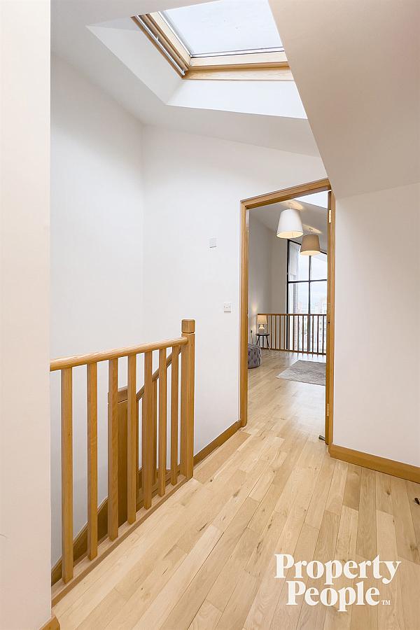 Apartment 17, Pottinger's Quay