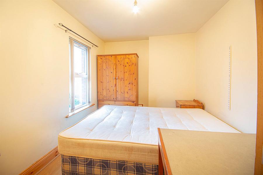 52 University Avenue