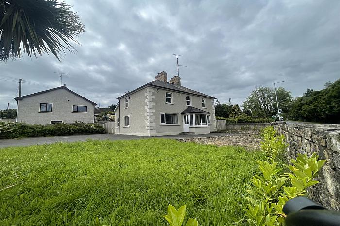 18 Crossowen Road