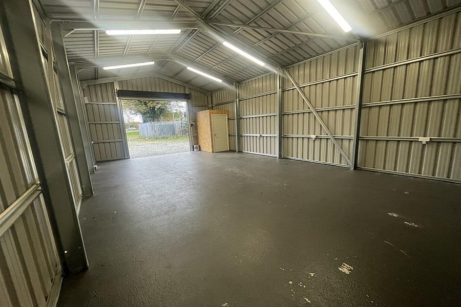 Commercial Yard And Shead, Favour Royal Road