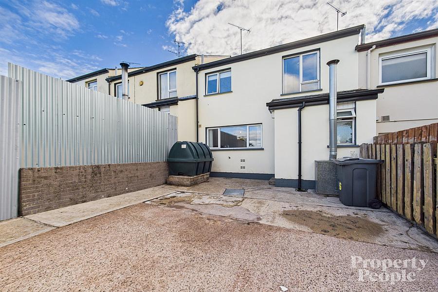 26 Castlehill Gardens