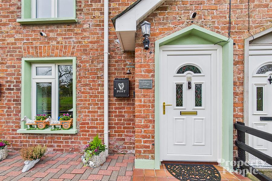 15 Lisdoart Terrace, Ballygawley