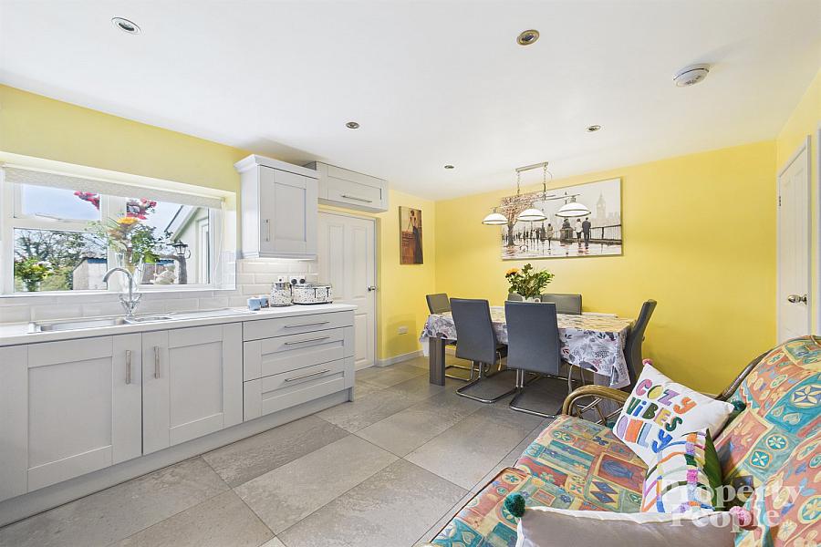 15 Lisdoart Terrace, Ballygawley