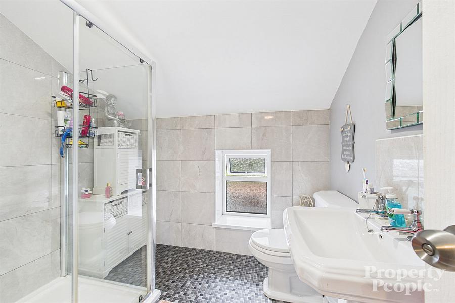 15 Lisdoart Terrace, Ballygawley