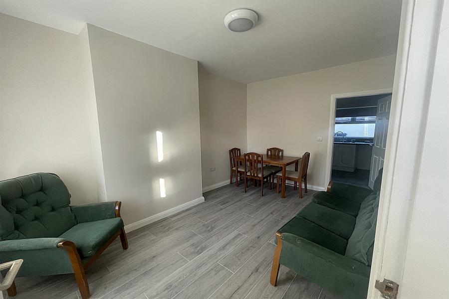 40 Main Street, Maguiresbridge