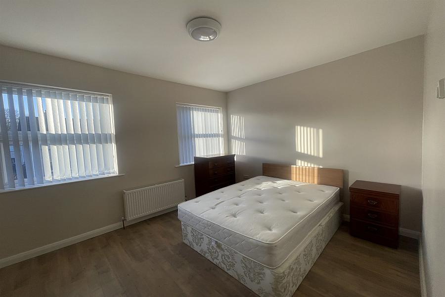 42 Main Street, Maguiresbridge