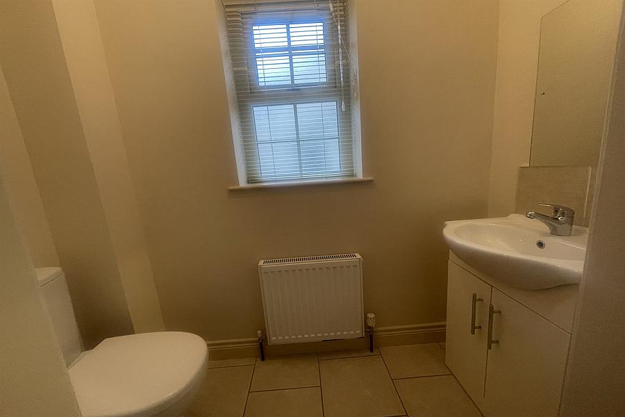 10 Churchview, Eskra