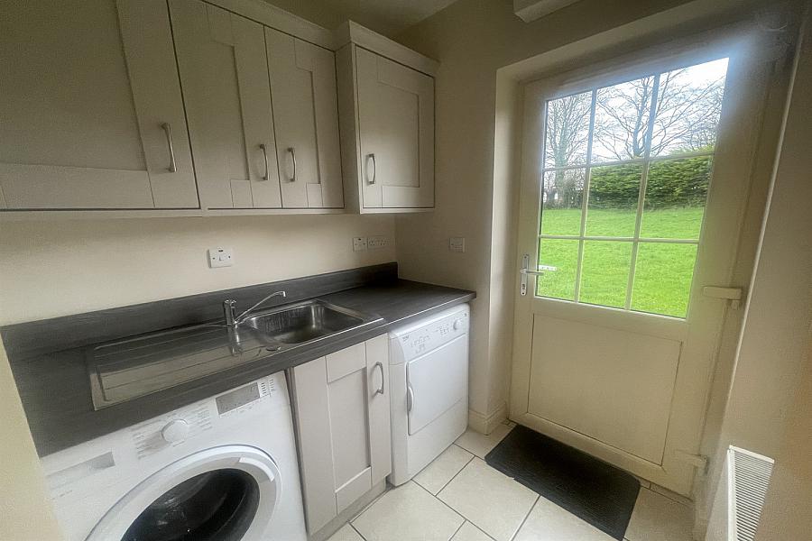 10 Churchview, Eskra