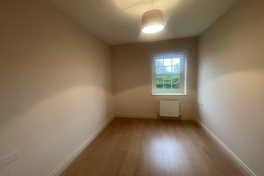 10 Churchview, Eskra