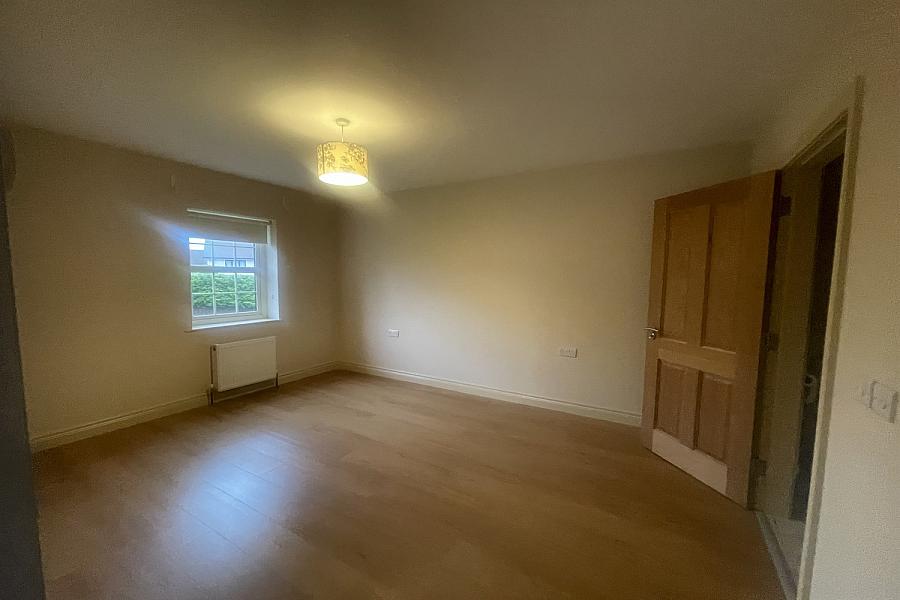 10 Churchview, Eskra