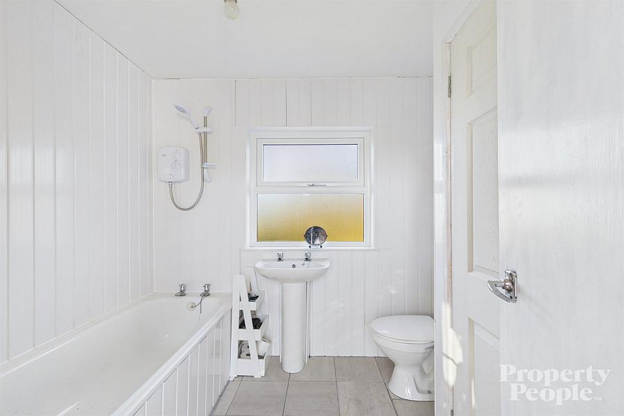 1 Stranafeley Road, Brookeborough