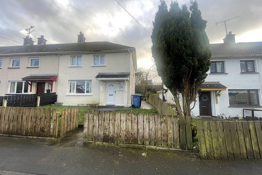 17 Knockview Gardens