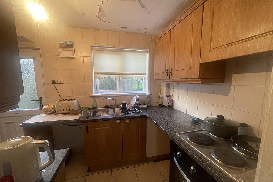 17 Knockview Gardens