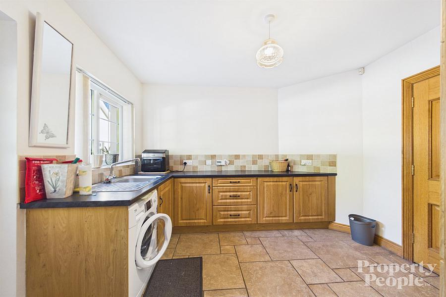 166 Killadroy Road, Eskra