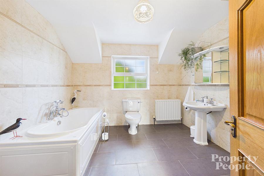 166 Killadroy Road, Eskra