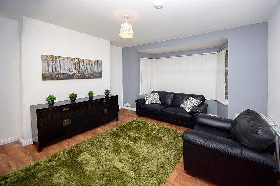 Room 1, 46 Wellesley Avenue