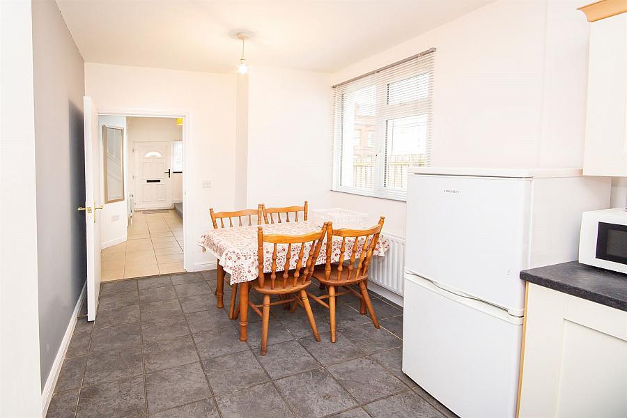 Room 1, 46 Wellesley Avenue