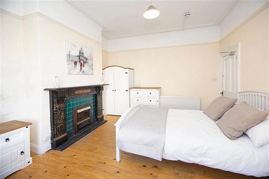 Room 1, 4 Candahar Street