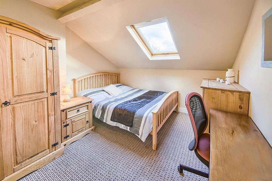 Room 4, 4 Candahar Street