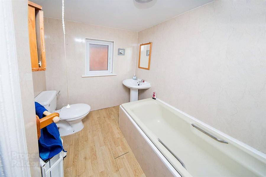 Room 4, 4 Candahar Street