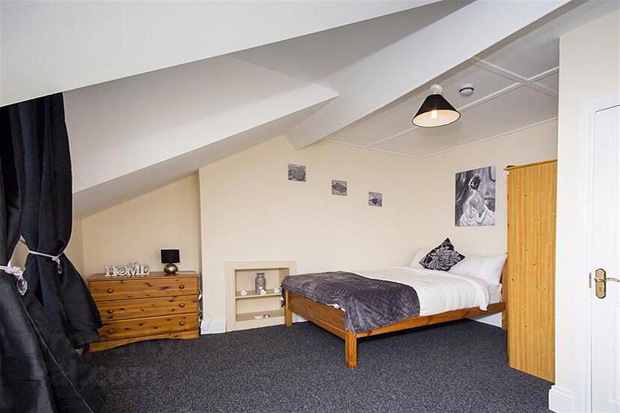 Room 5, 4 Candahar Street