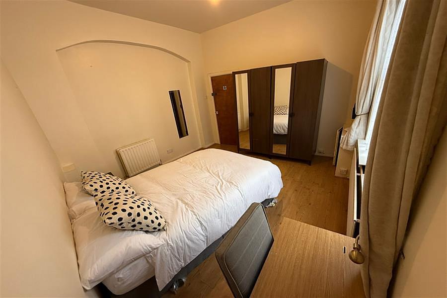 Room 1, 2 Belgravia Avenue Room 1, 2 Belgravia Avenue