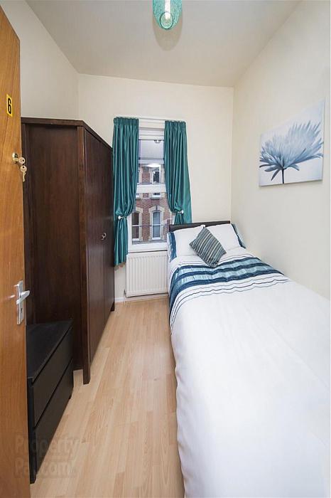 Room 6, 2 Belgravia Avenue, 2 belgravia avenue, belfast, BT9 7BJ