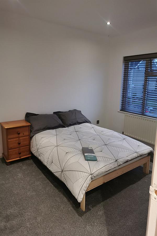 Room 1, 29 Fisherwick Crescent,