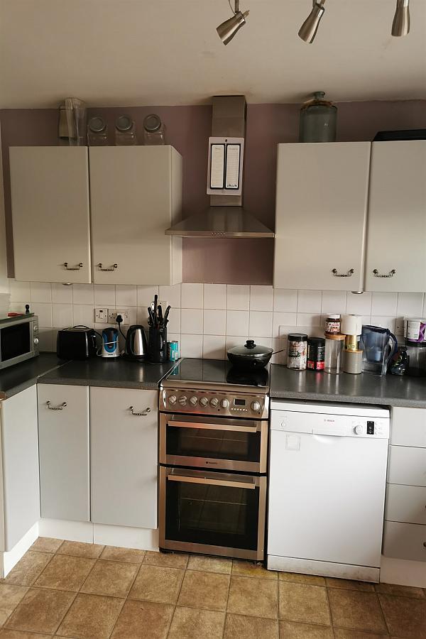 Room 1, 29 Fisherwick Crescent,