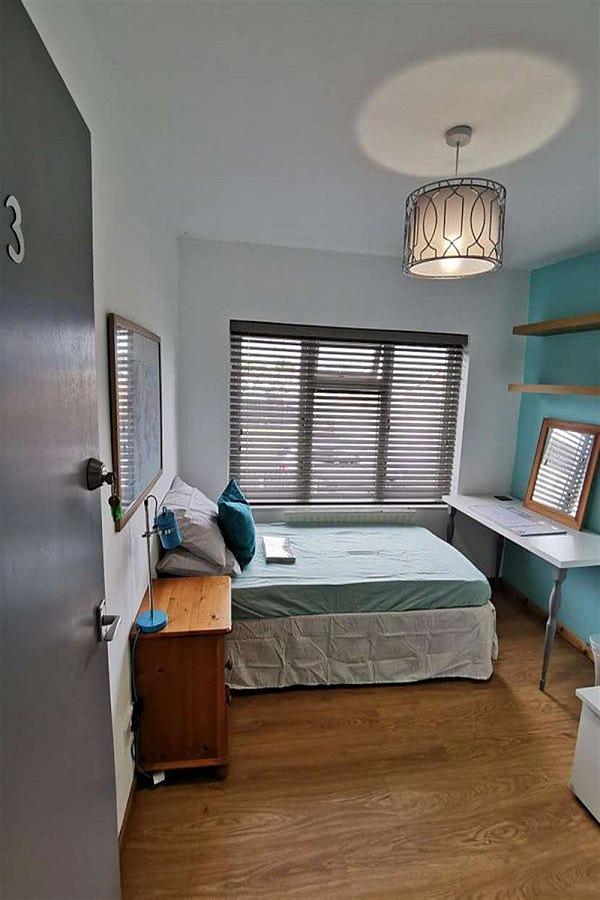 Room 3, 29 Fisherwick Crescent