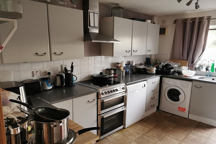 Room 3, 29 Fisherwick Crescent