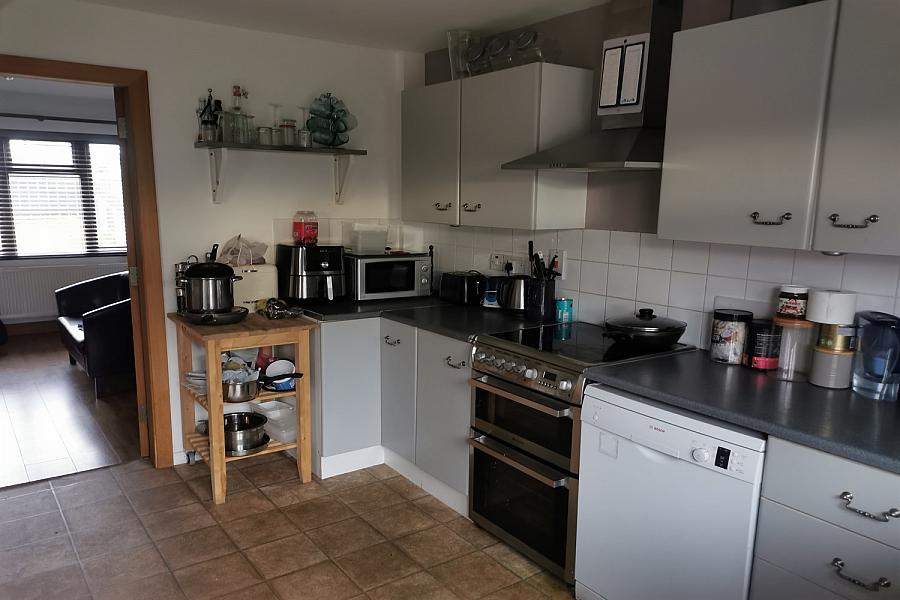 Room 3, 29 Fisherwick Crescent