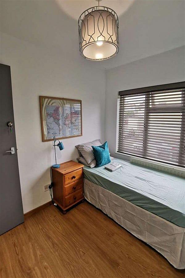 Room 3, 29 Fisherwick Crescent