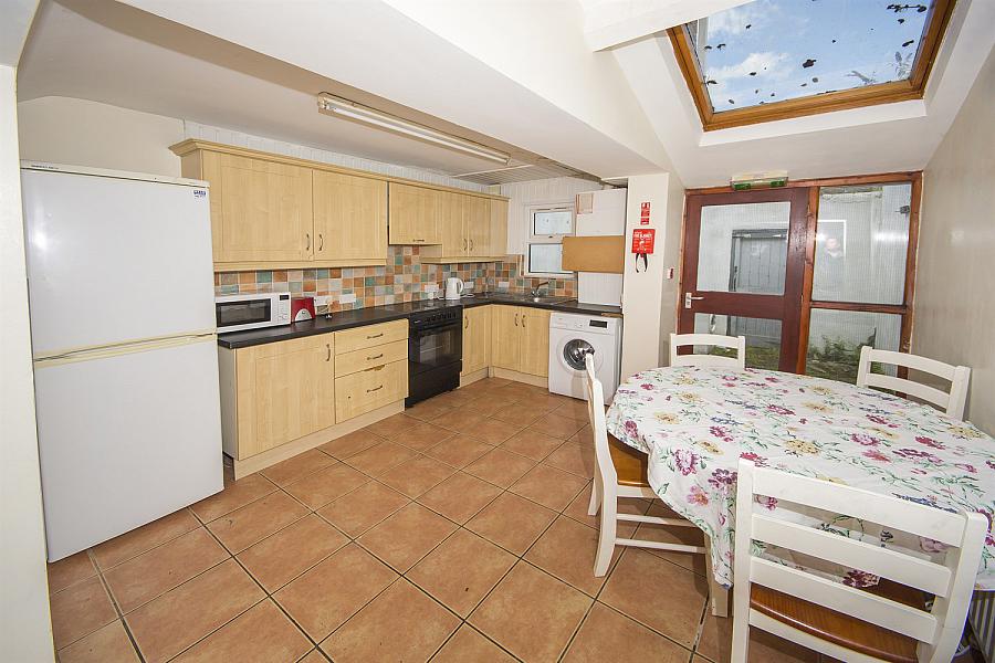 Room 3, 185 Dunluce Avenue