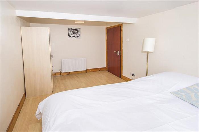 Room 4, 185 Dunluce Avenue,185 dunluce avenue, belfast, BT9 7AX