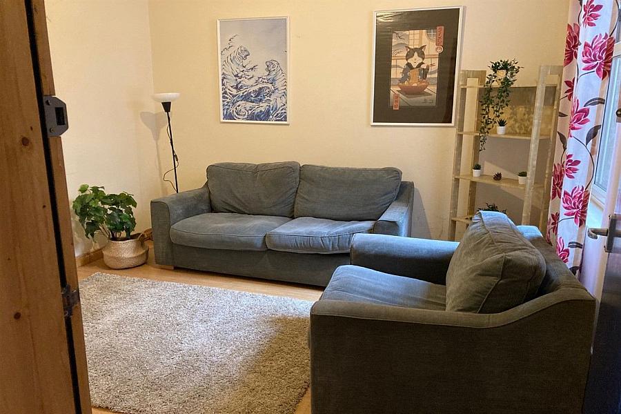 Room 1, 23 Wellesley Avenue