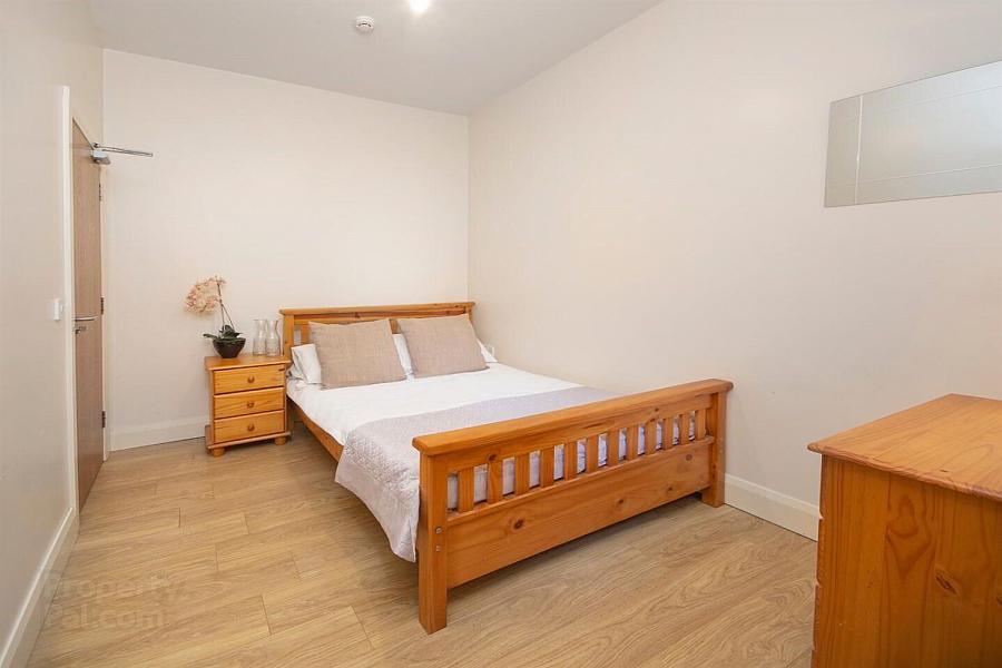 Room 3, 24 Magdala Street, 24 Magdala Street, Belfast, BT7 1PU