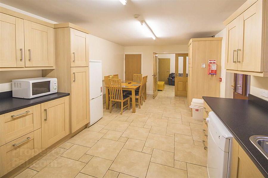 Room 5, 24 Magdala Street