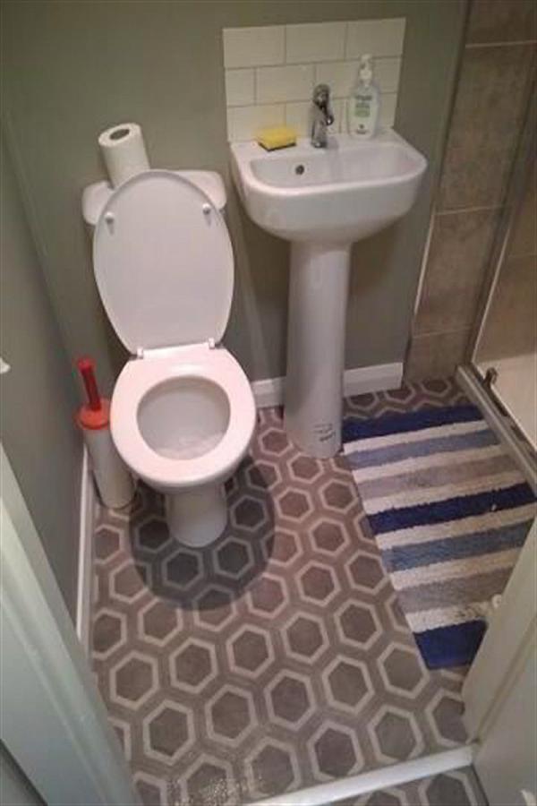 Room 1, 31 Ponsonby Avenue