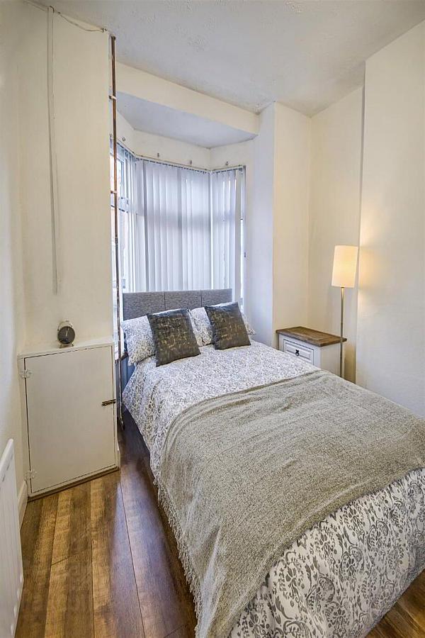 Room 1, 33 Farnham Street,,33 farnham street,, belfast, BT7 2FL