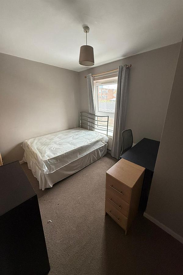 Room 2, Apartment 4, College Gate