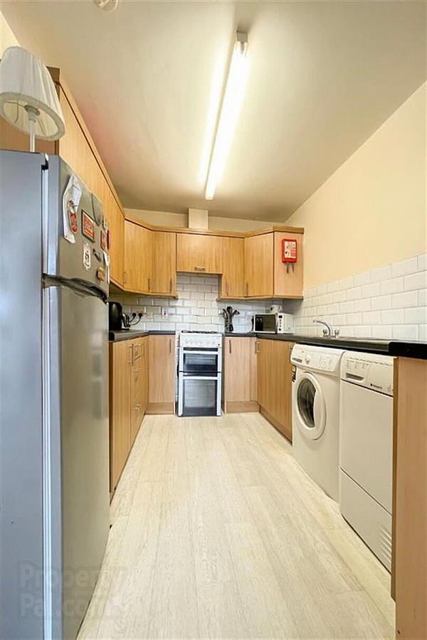 Room 2, Apartment 4, College Gate