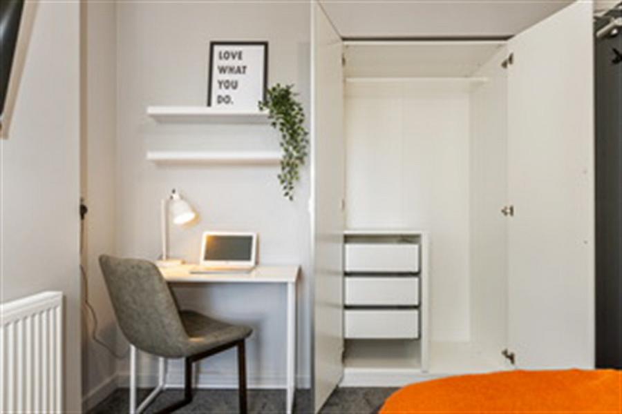 Room 2,166 Woodstock Road