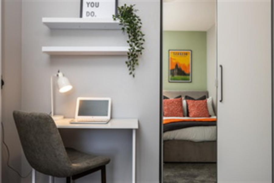 Room 2,166 Woodstock Road