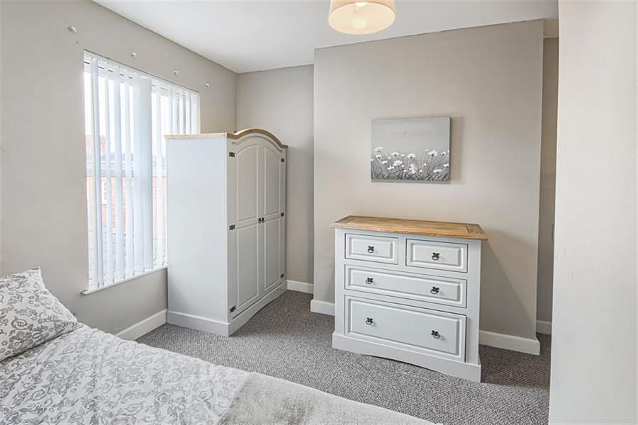 Room 6, 157 University Street