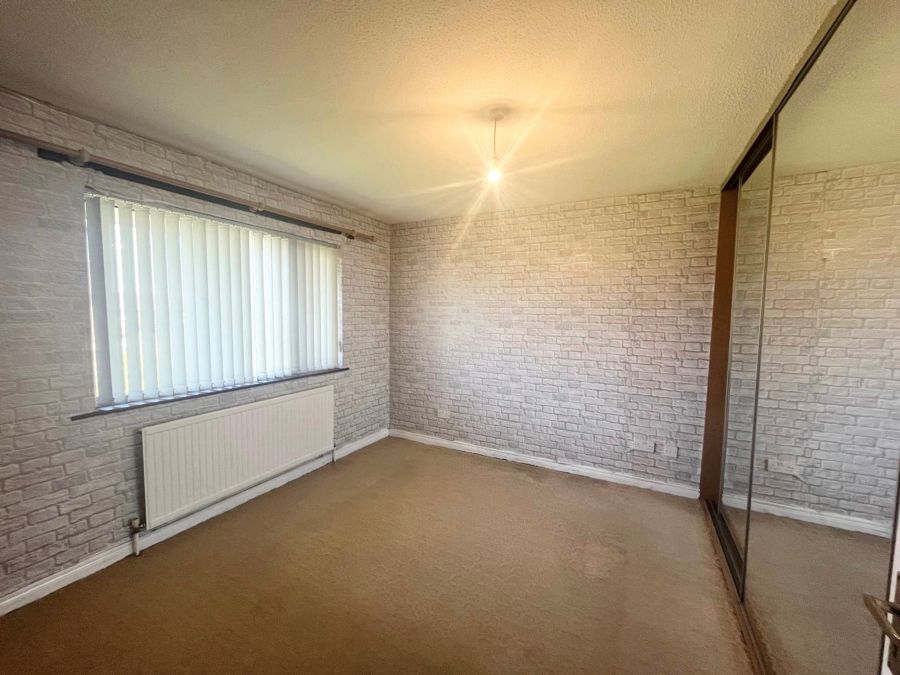 12 Magheramenagh Park