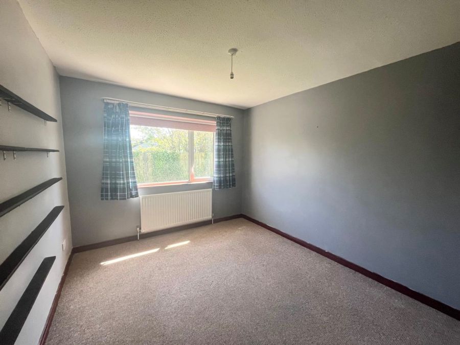 12 Magheramenagh Park