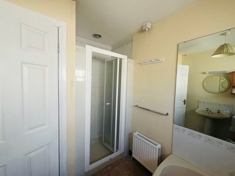 12 Magheramenagh Park